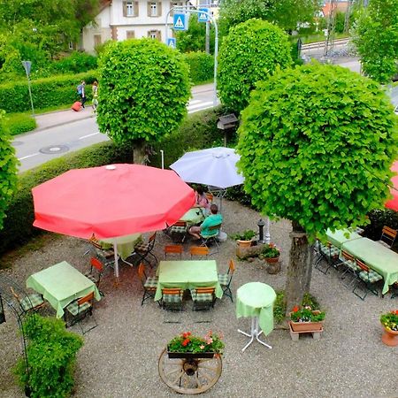 Hotel Loewen Kirchzarten Exterior photo
