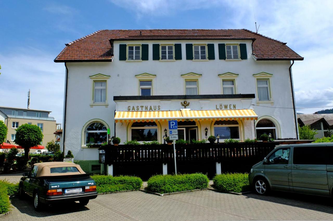 Hotel Loewen Kirchzarten Exterior photo