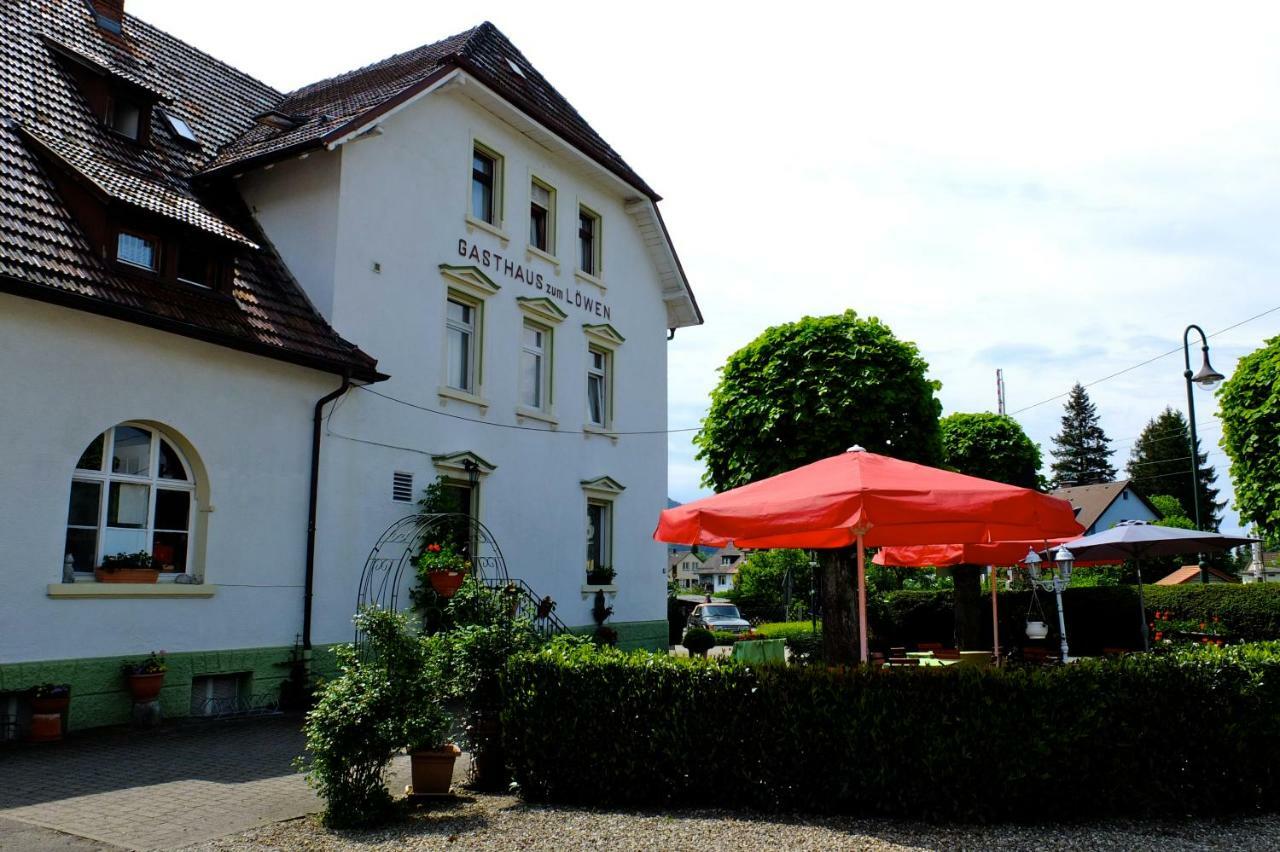 Hotel Loewen Kirchzarten Exterior photo